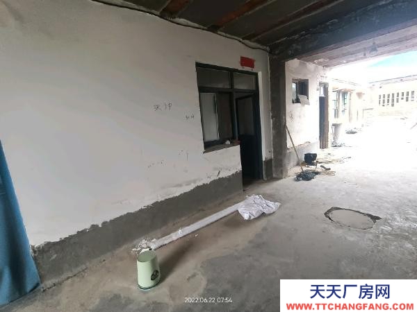 石家庄 行唐  农村。前后各有一个院落。有雨棚，五间单间宿