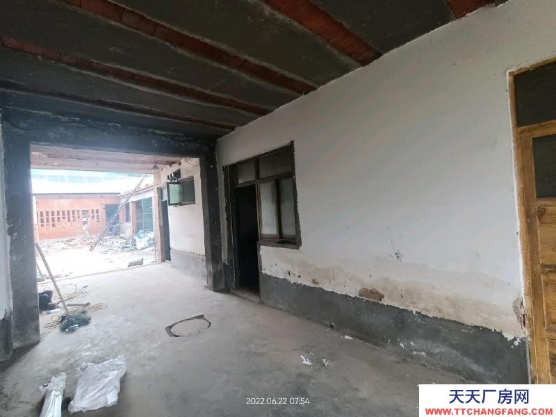 石家庄 行唐  农村。前后各有一个院落。有雨棚，五间单间宿