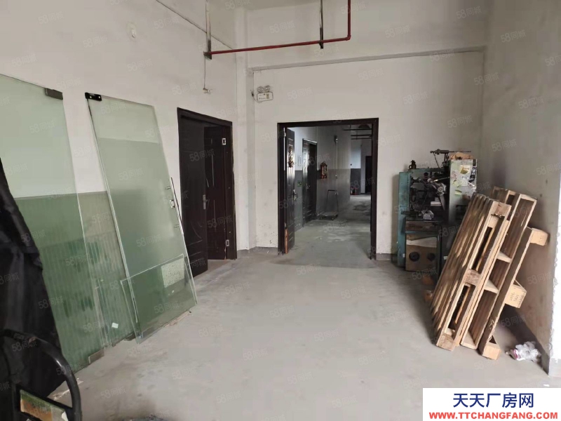 杭州西湖(出租) 房东直租 楼上365方仓储加办公 做好的办公隔间 上下货方便