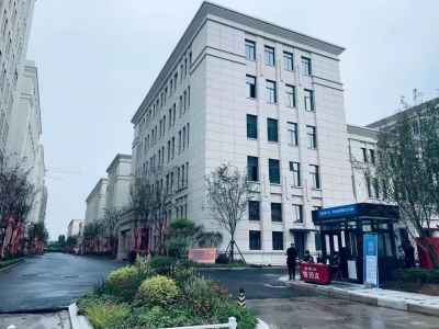 (出售) 广州首付2成 从化中心区！一企一证，50年红本厂房无公摊，制造业图2