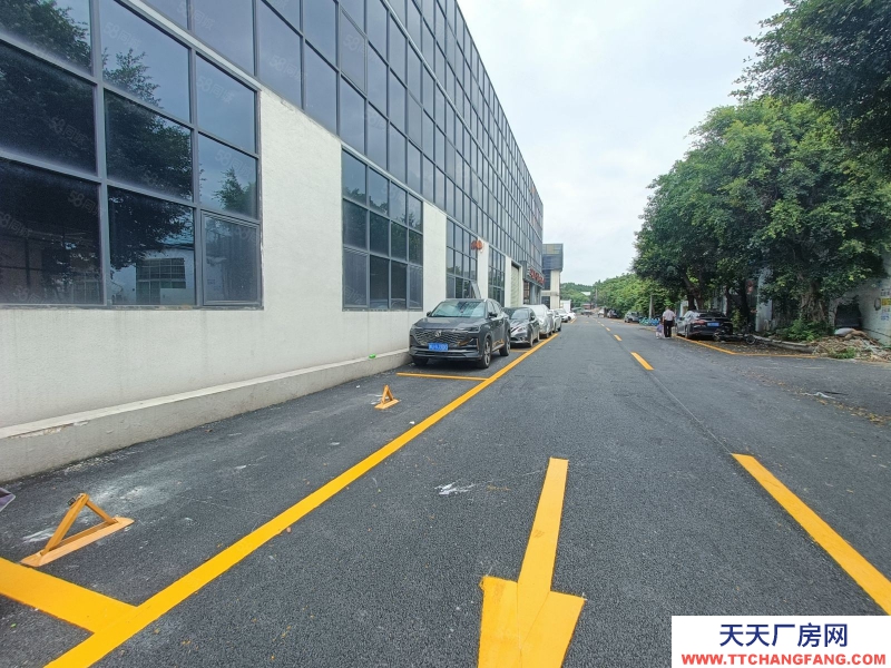 (出租) 广州天河珠村1600平可分摄影汽修店厂房仓库空地8千平出租招租