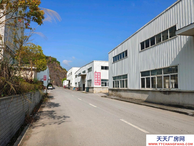 重庆黔江交通便利，带行车，高12米