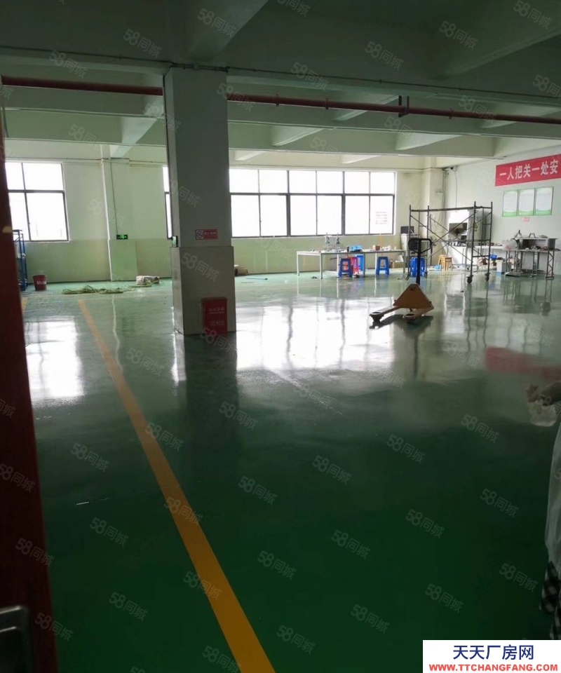 重庆璧山高新区工业园精装修厂房，大车进出方便
