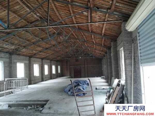 (出租) 郑州中原工厂大院二十余亩，有大小厂房仓库十几个现分租