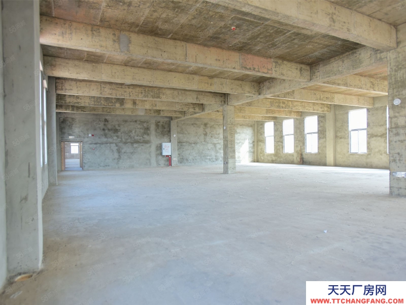 (出售)重庆合川 标准食品厂房出售，送超大院子屋顶超大