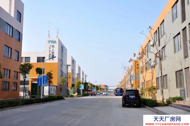 青岛市南距离机场4公里，属于核心商务区，属性高