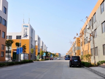 青岛市南距离机场4公里，属于核心商务区，属性高图4