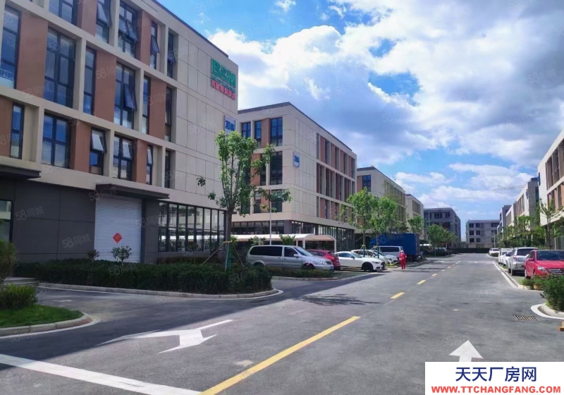 青岛市南204国道旁大产权厂房 8.1米层高 现房可贷款低首付