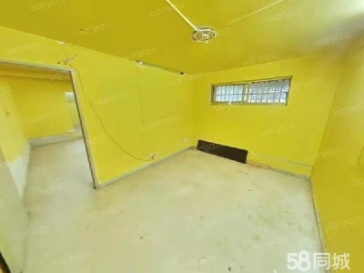 南京市鼓楼区有窗户，通风好半地下室图1