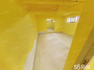 南京市鼓楼区有窗户，通风好半地下室图2