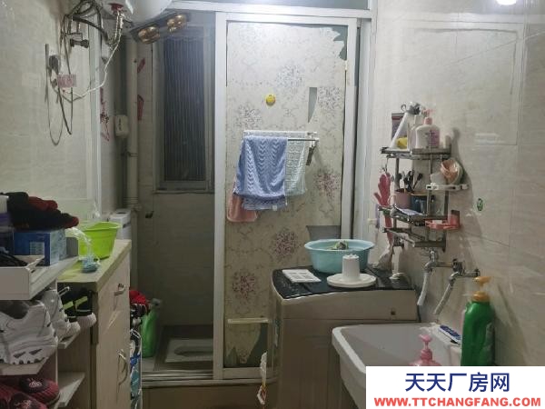 南京市雨花台区 一楼好房 可放物住人