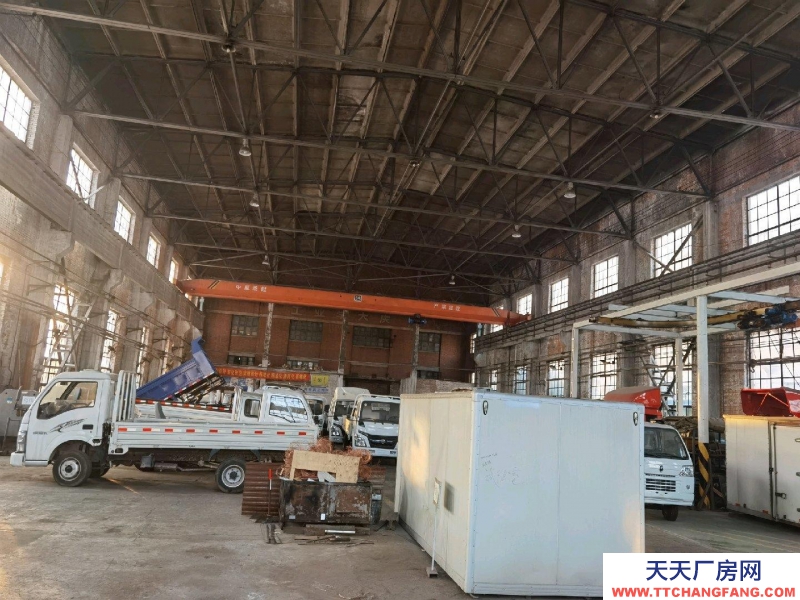 (出租) 砖混结构有5吨吊。照明好，窗户完整。紧邻二环有地铁！