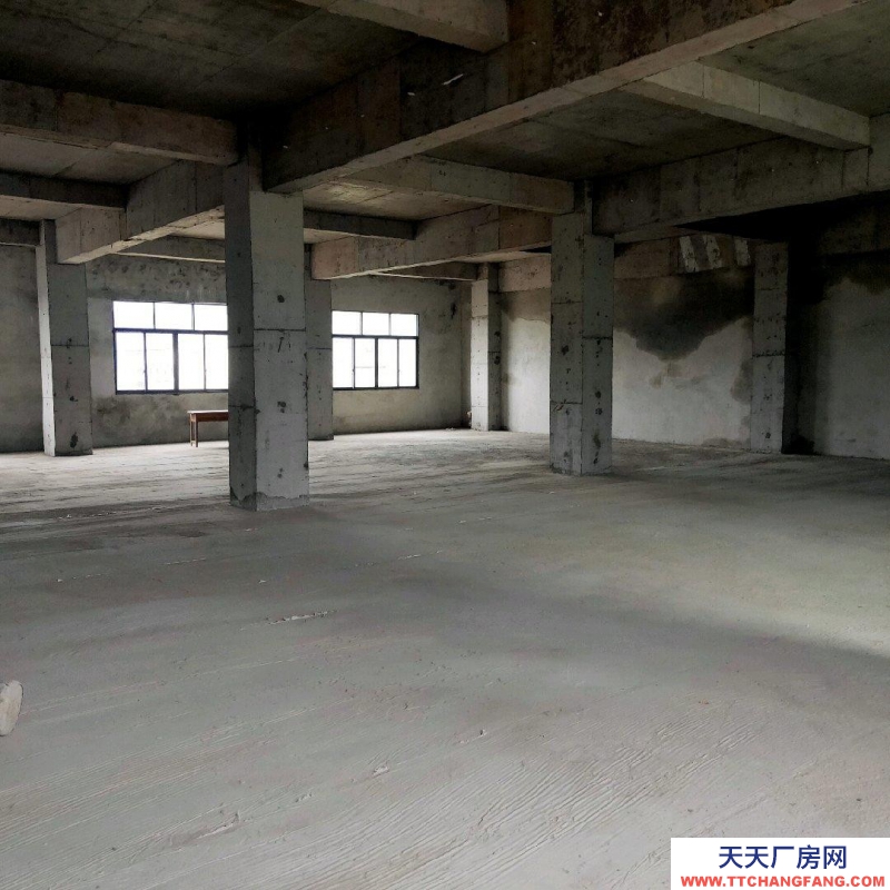 (出租) 重庆南川一共三层，每层300平米，专用升降机上下货