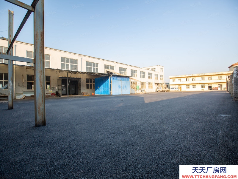 青岛李沧出租三层厂房4000（有货梯传送带）
