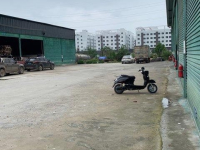 南宁市西乡塘区(出租) 18米货车随意进出 大路厂房可做存储仓库图2