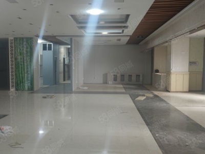 长沙市雨花区经开区一楼260平展示办公电商一体交通便利图2