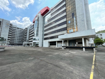 (出租) 深圳罗湖莲塘新出4万平独门独院红本厂房，大小可分租，行业不限图2