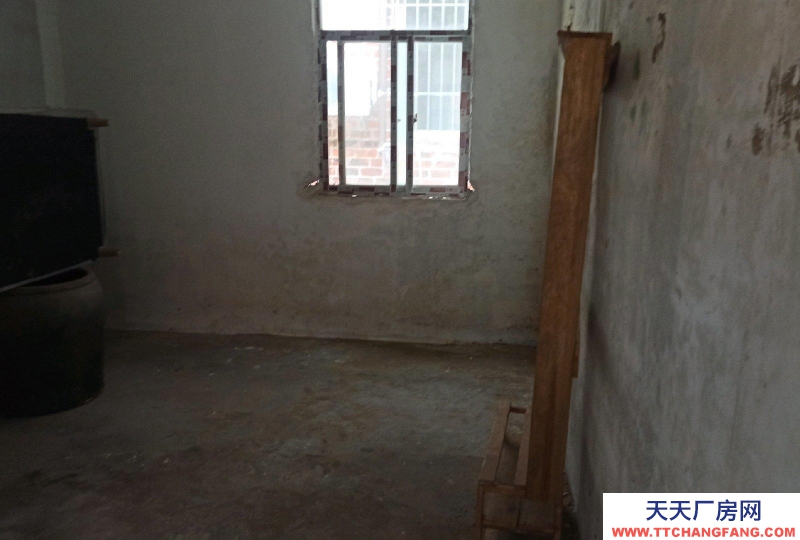 南宁市西乡塘区(出租) 相思湖，占地200平，2层整栋2200元每月，可进大车