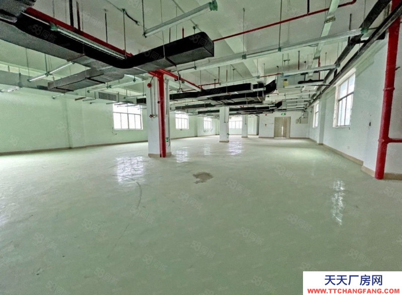 (出租)深圳 南山西丽地铁口附近，750平厂房出租，带卸货平台，仓库 生产