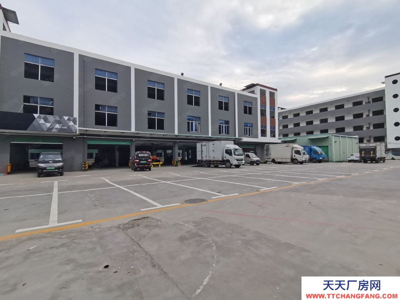 (出租)深圳龙岗 降了！坂田五和2仟平可分租，带装修办公室厂房仓库低价出租