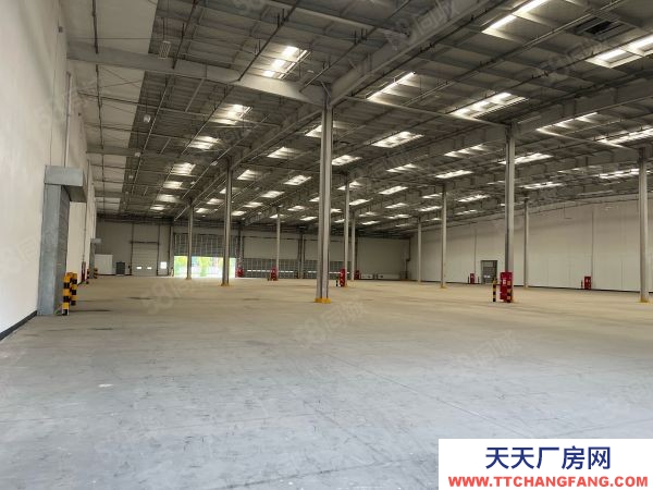 长沙市开福区高标带月台2万平仓库出租可分租丙二类仓