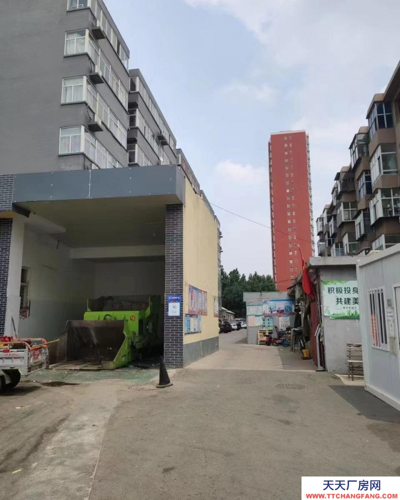 石家庄 新乐  交通方便，临近商业街，花园旁边。