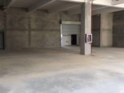 南宁市西乡塘区(出租) 那安高速路口附近，交通便利，道路宽敞，厂房毗邻2.5吨货梯图2