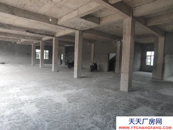 长沙市宁乡区 离城6公里国道旁868平新房368地坪出租