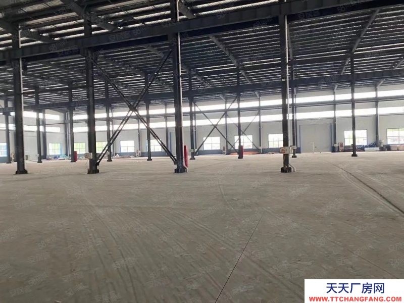 青岛莱西高速口高顶厂房出售，2200元一平
