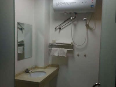 (出售) 急售！捡漏！价格可议！鼓楼南大街阳光学校对面3层楼房4间门面图2
