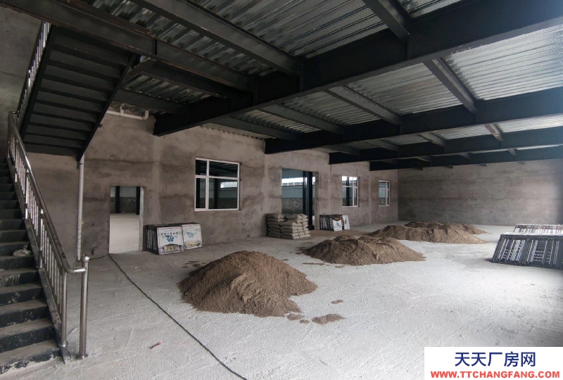保定 清苑  两层办公600多平 平层库房1000平