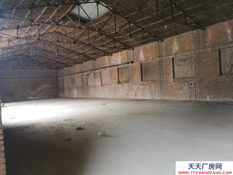 保定 满城  可以用于电商仓库，离县城近，道路方便