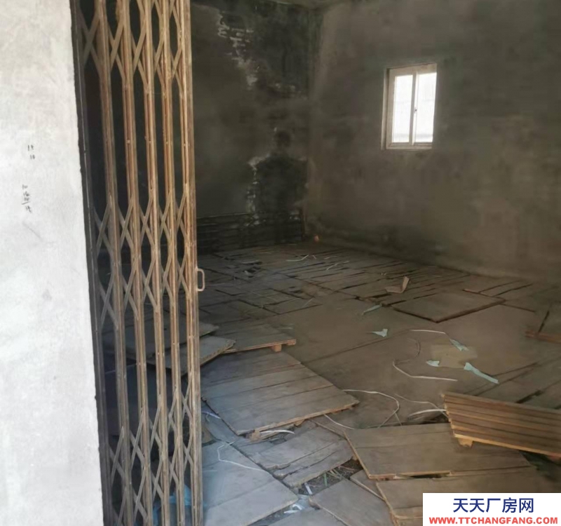 保定 安国 保衡路自然佳苑库房 车库加库房