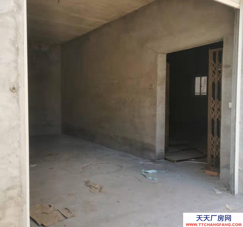 保定 安国 保衡路自然佳苑库房 车库加库房