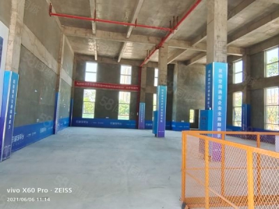 (出售) 精工厂房，首层8.1米层高，随时可参观，赠送400平露台图2