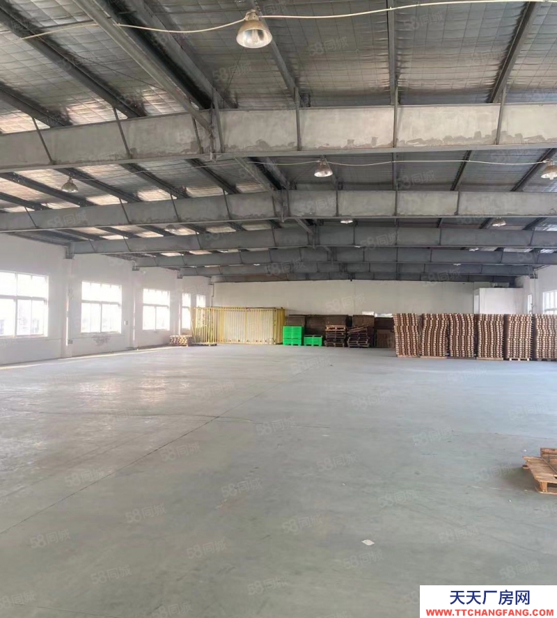 (出售) 芜湖 鸠江区万春西路南翔附近，占地20.2亩，建筑面积12500左右
