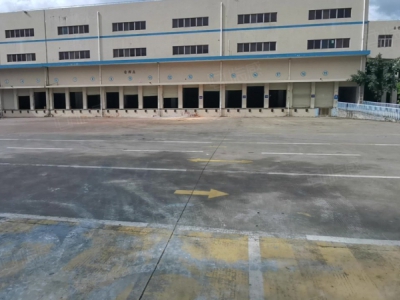 (出租) 深圳龙岗空地大！800平分租坂田地铁站一楼4800平电商物流仓库出租图1