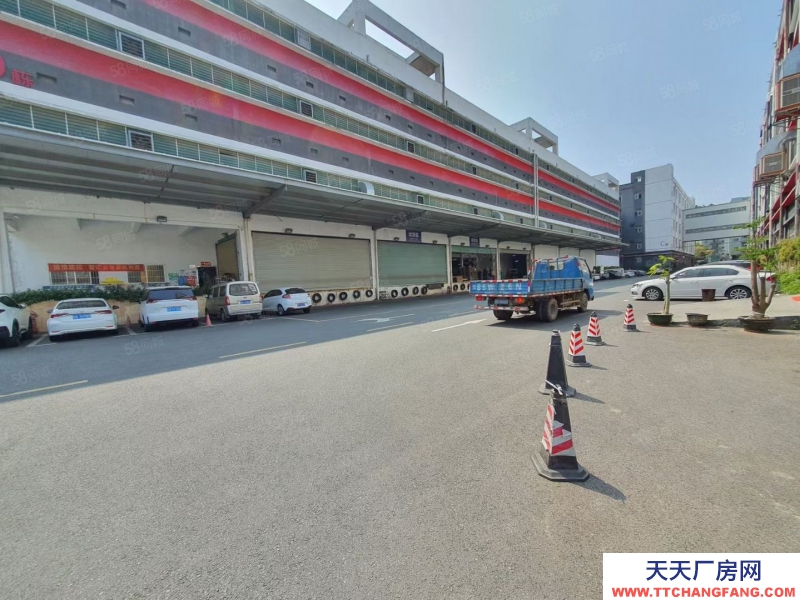 (出租) 深圳龙岗宝龙街道带卸货平台红本仓库24000平方，可分租，可短租