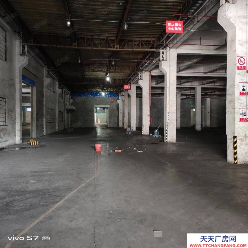 (出租)深圳盐田带红本物流仓库2300平，11000平，带卸货平台有雨棚