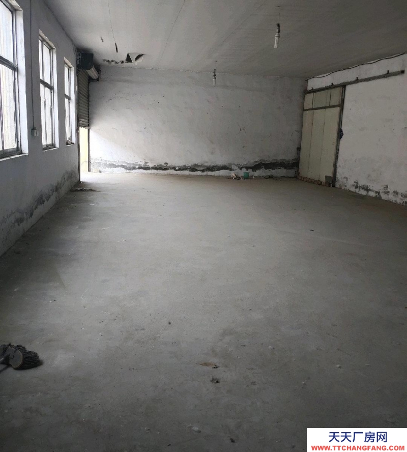 淄博周村可用做小型仓库等，进出车方便，水电齐全
