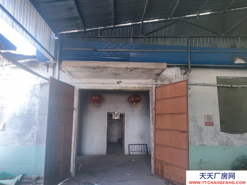 保定 望都 距京港澳高速望都收费站1公里，交通方便，独门独厂。