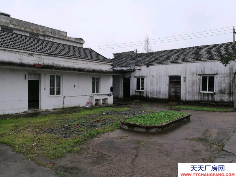 (出租) 芜湖镜湖交通方便，水电齐全。