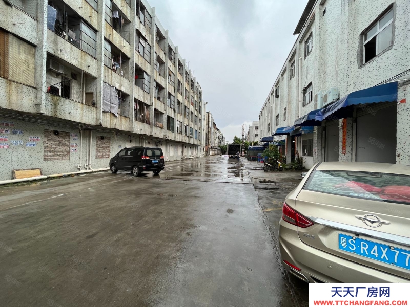 (出租) 东莞厚街白濠振华街一楼厂房1000平