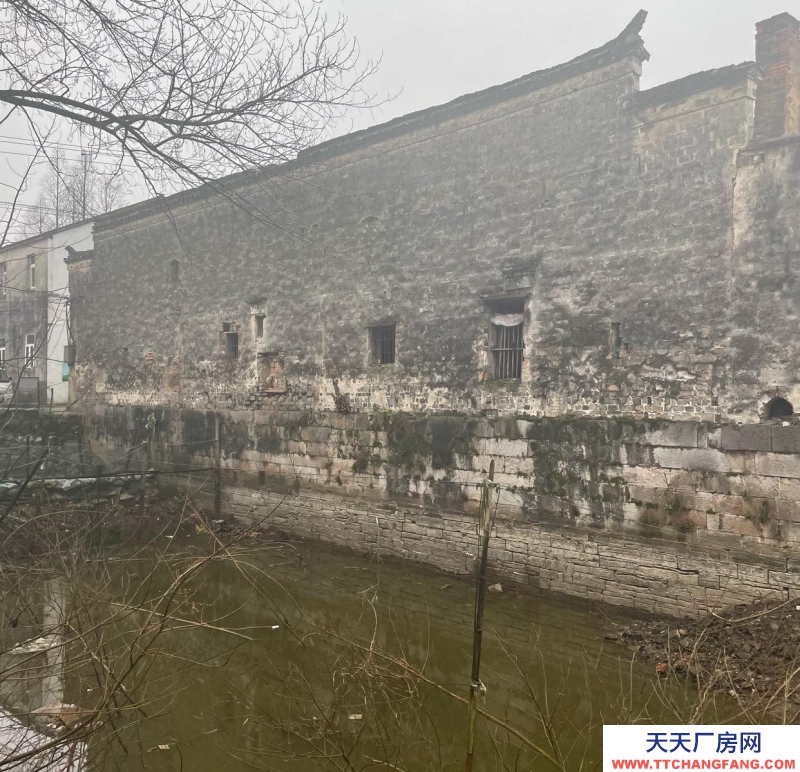 (出售) 芜湖繁昌地理位置好后面有个小鱼塘。三百年历史的老房子。
