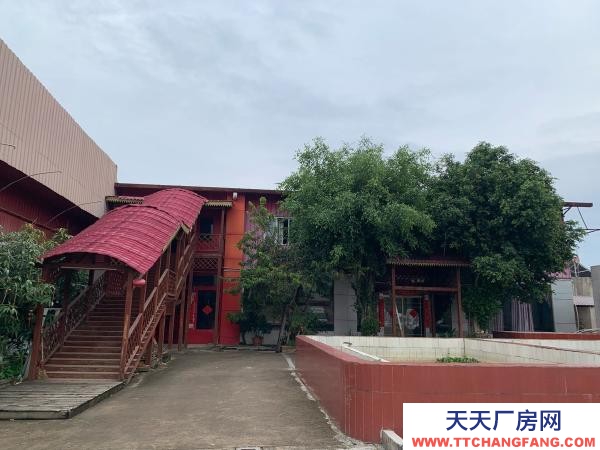 (出租) 道路宽阔，方便停车，环境良好，空旷