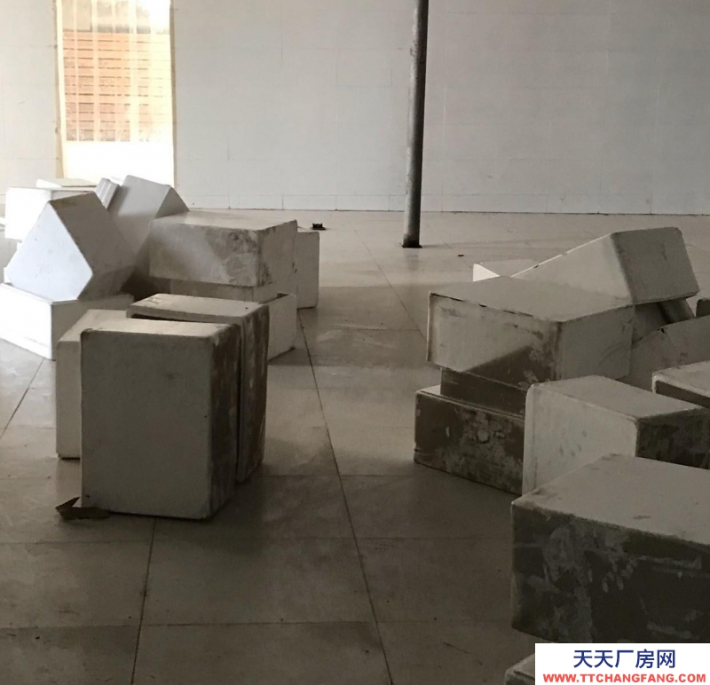 (出租) 蚌埠龙子湖厂房面积900多平方米，水电齐全，交通便利。