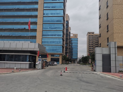 (出租)东莞 塘厦无尘车间厂房出租1500平方有红本主体消防证三吨货梯两台图1