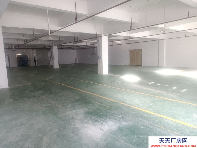 (出租) 东莞厚街工业园区原房东新空出楼上800平带装修厂房出租仓库出租