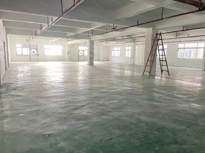 (出租) 东莞厚街工业园区原房东新空出楼上800平带装修厂房出租仓库出租图1