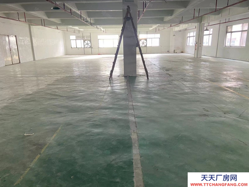 (出租) 东莞厚街工业园区原房东新空出楼上800平带装修厂房出租仓库出租